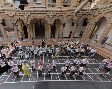 Estudiantes de Química de la US celebran un ‘desfile de los elementos’ en la Casa de la Ciencia de Sevilla
